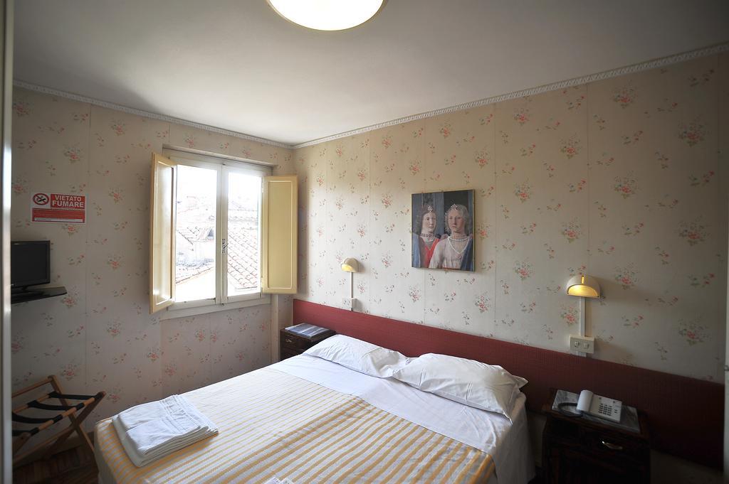 Albergo Fiorentino Sansepolcro Kültér fotó