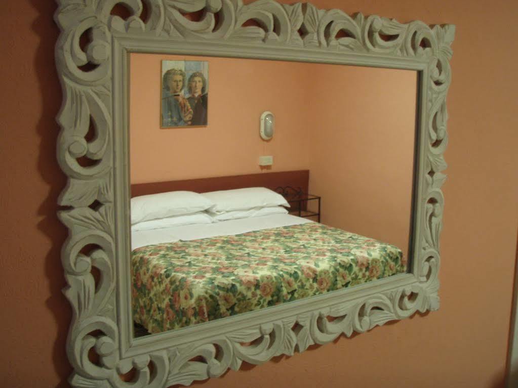 Albergo Fiorentino Sansepolcro Kültér fotó