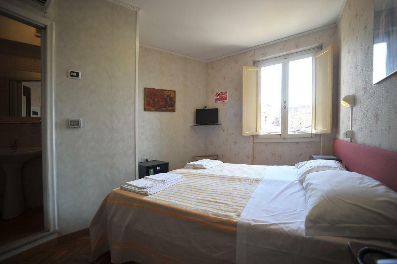 Albergo Fiorentino Sansepolcro Kültér fotó